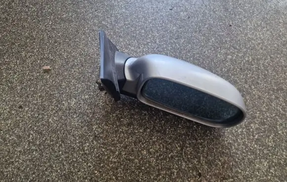 SsangYong Kyron Front door electric wing mirror