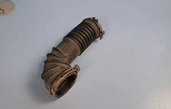 Mazda CX-5 Air intake duct part SH0113221