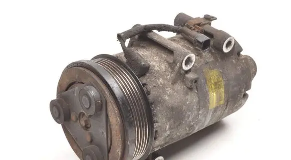 Ford Focus C-MAX Air conditioning (A/C) compressor (pump)