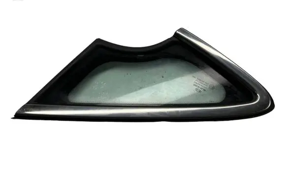 KIA Ceed Front door vent window glass four-door 43R000084