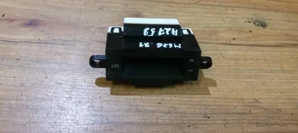 Mazda 121 Screen/display/small screen 28762 804071J