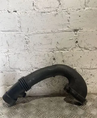 BMW 5 E60 E61 Air intake hose/pipe 7786013