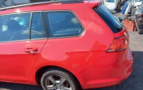 Volkswagen Golf VII Rear quarter panel 