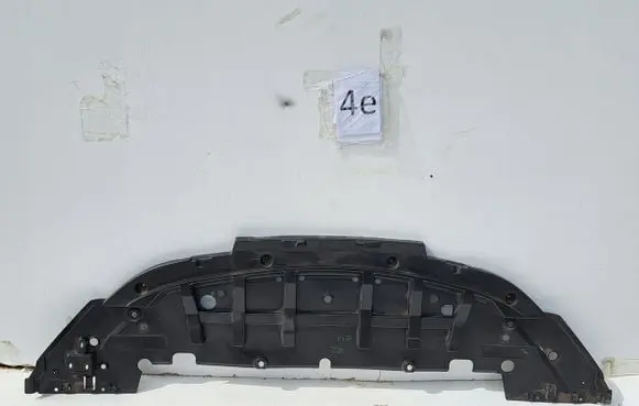 Renault Zoe Front bumper skid plate/under tray 622353764R