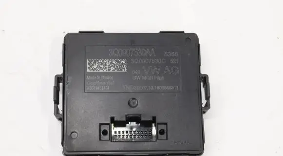 Volkswagen Golf VII Other control units/modules 3Q0907530AA