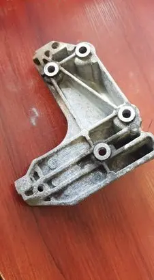 BMW 3 E46 A/C compressor mount bracket 7505980