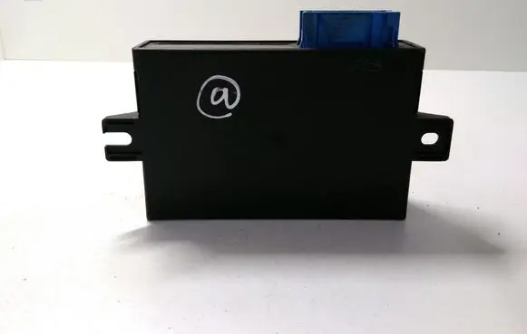 BMW 7 E38 Cruise control unit/module 8352613