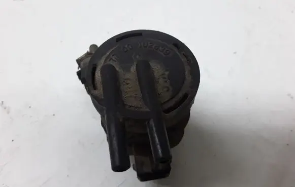 Renault Laguna I Turbo solenoid valve 7700102839