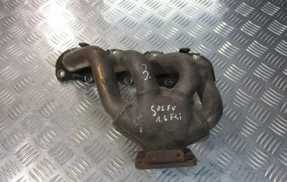 Volkswagen Golf V Exhaust manifold