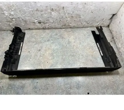 BMW i3 Radiator support slam panel bracket 7616028 7616026 7616025