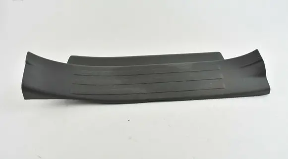 Toyota Land Cruiser (J150) Rear sill trim cover