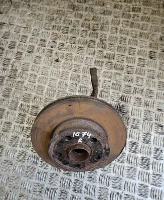 Volkswagen Multivan T4 Front wheel hub