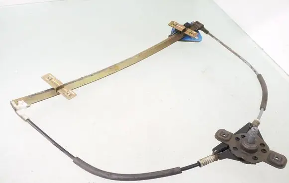 Seat Toledo I (1L) Front door manual window regulator 30D93