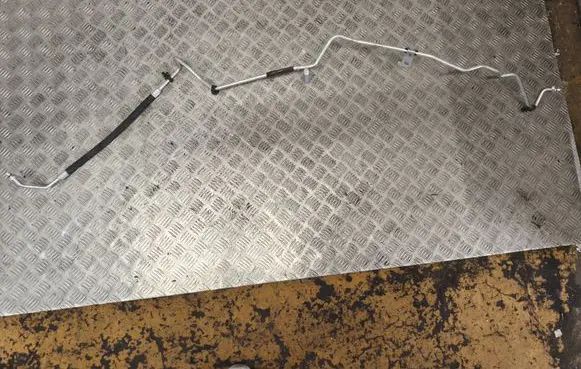 Air conditioning (A/C) pipe/hose
