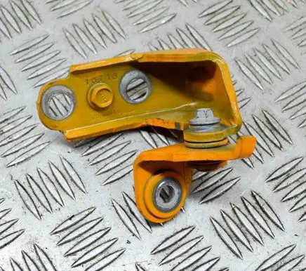Ford Mustang VI Front door upper hinge I120136