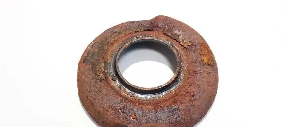 Coil spring mount