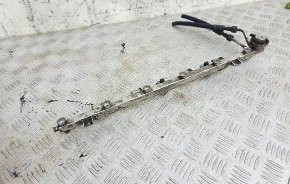BMW 7 E38 Fuel main line pipe