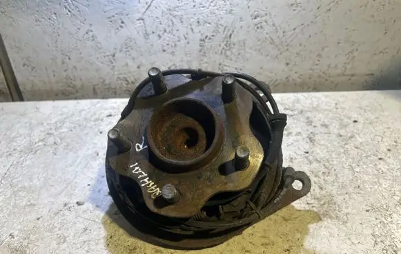 Nissan Qashqai Rear wheel hub