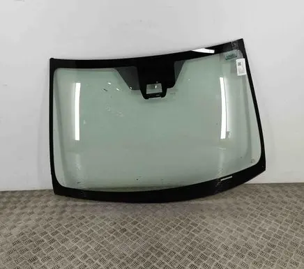 Toyota Avensis T270 Front windscreen/windshield window 43R000134 5610105490