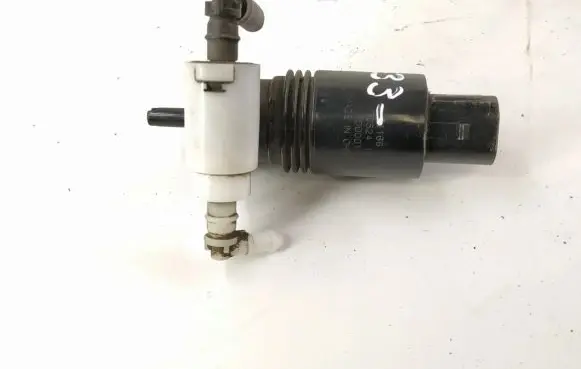 Mercedes-Benz R W251 Windshield washer spray nozzle 1648690321 2048660521