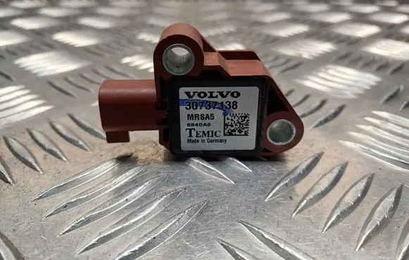 Volvo V50 Airbag deployment crash/impact sensor 30737138