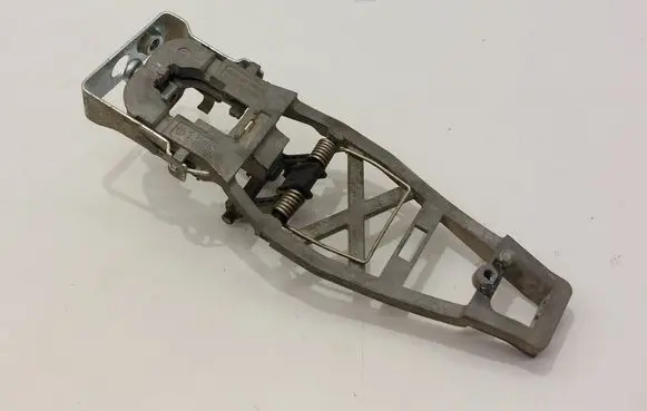Volkswagen Caddy Front door exterior handle/bracket 1T0837885B 1T0837885A