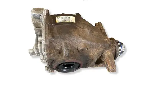 BMW 3 F30 F35 F31 Rear differential 7624780
