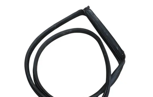 Maserati Ghibli Front door rubber seal 