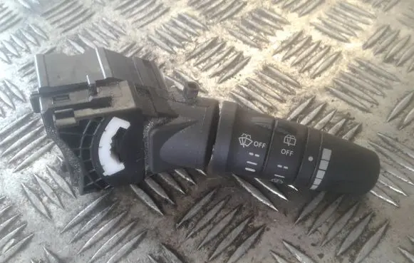 Nissan X-Trail T30 Wiper switch 