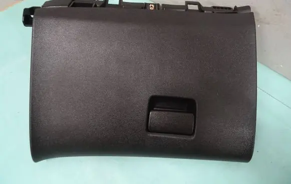 Opel Astra J Glove box 13373796