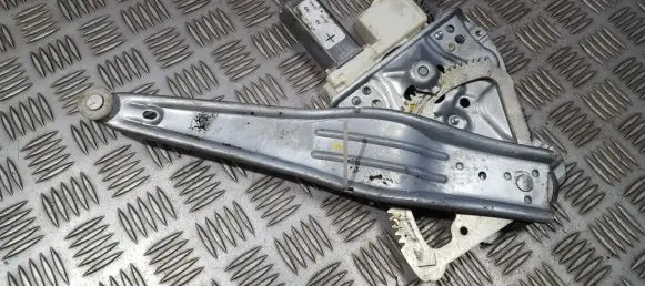 Toyota Avensis T250 Sliding door window regulator with motor 992046100 992046-100