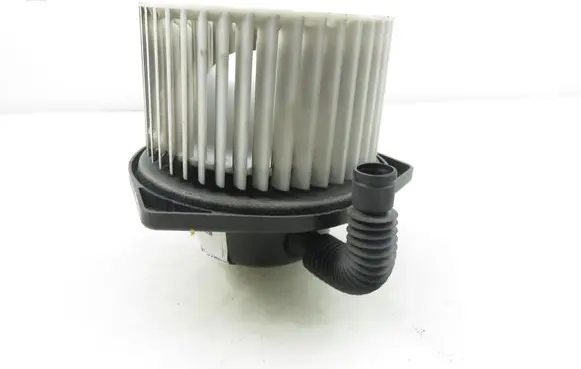 Suzuki Grand Vitara II Heater fan/blower CSA431D009