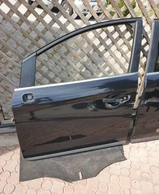 Ford Kuga I Front door