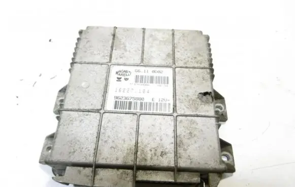 Peugeot 106 Engine control unit/module ECU 9623675880