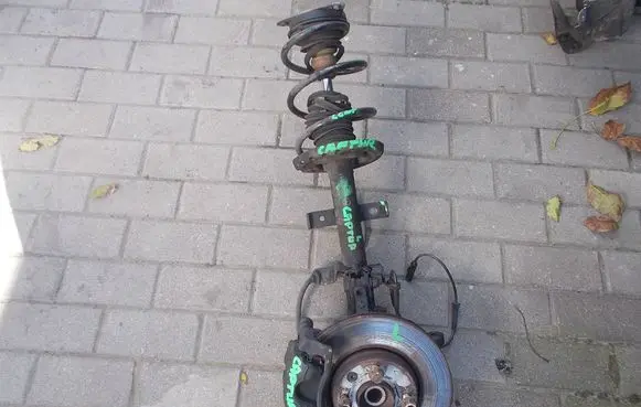 Renault Captur Front suspension assembly kit set 