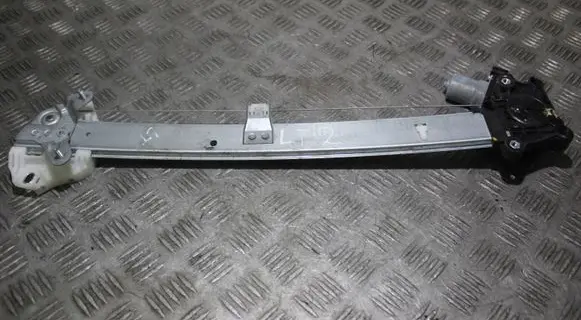 Honda CR-V Rear door window regulator with motor