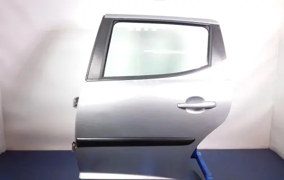 Rear door
