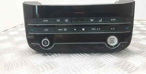 Jaguar F-Pace Climate control unit KX6318C858HB