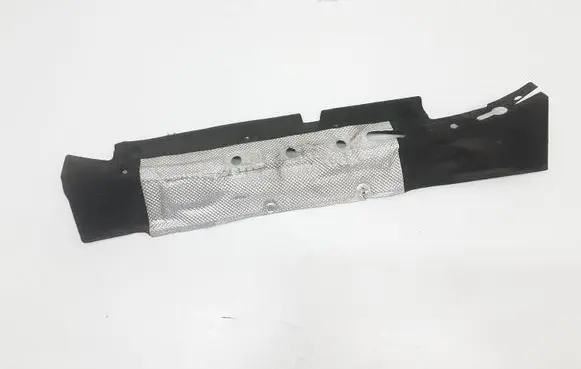 Volkswagen PASSAT B8 Heat shield in engine bay 3G0863993A