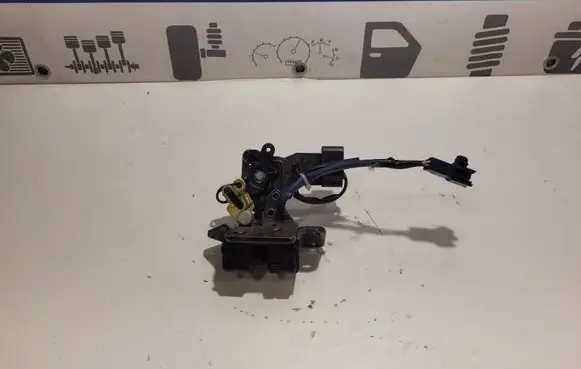 Toyota Corolla E120 E130 Tailgate/trunk/boot lock/catch/latch