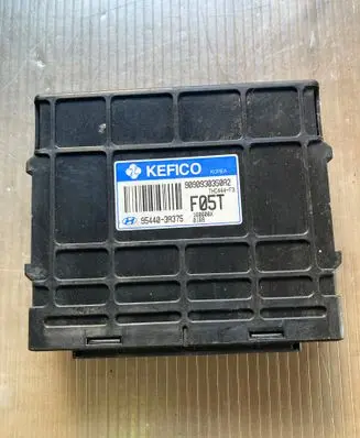 Hyundai Santa Fe Gearbox control unit/module 954403A375 168608X 9090930350A2