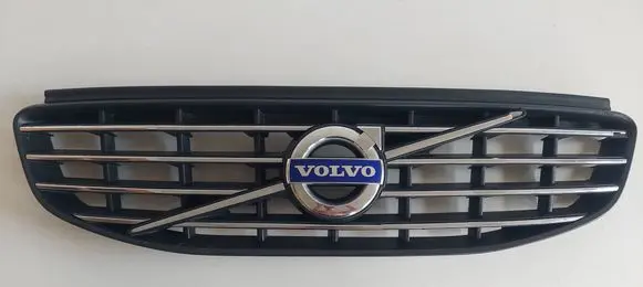 Volvo XC60 Front bumper upper radiator grill 31333832 31333836 31386518