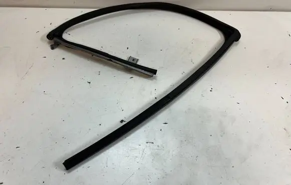 Honda HR-V Rubber seal rear door 