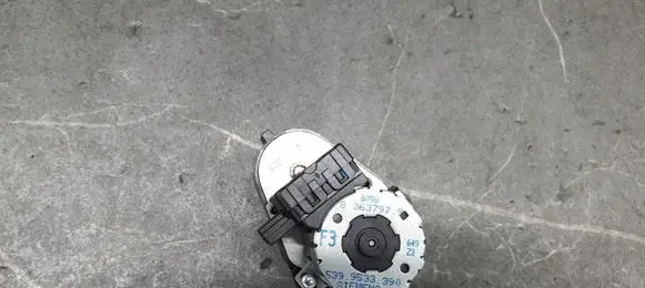 BMW 5 E39 A/C air flow flap actuator/motor 8363797