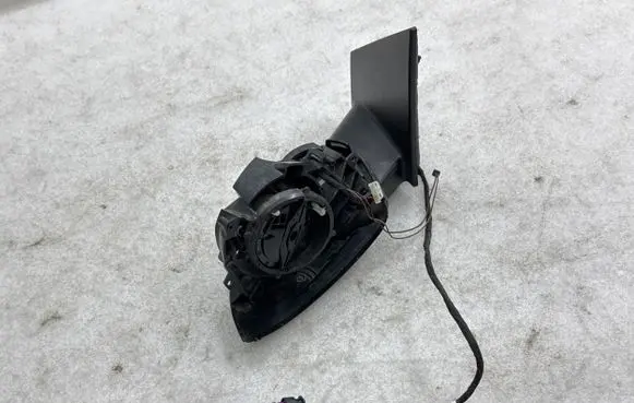 Fiat 500E Front door wing mirror part 2442605 1041606