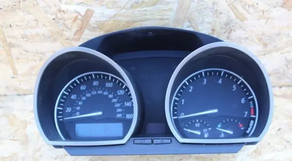 BMW Z4 E85 E86 Speedometer (instrument cluster) 6933582