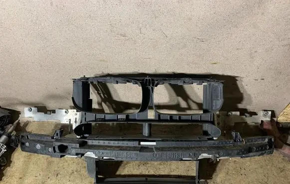 BMW X5 F15 Radiator support slam panel