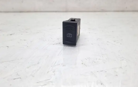 Volkswagen PASSAT B5.5 Windscreen/window heater switch 3B0959621C