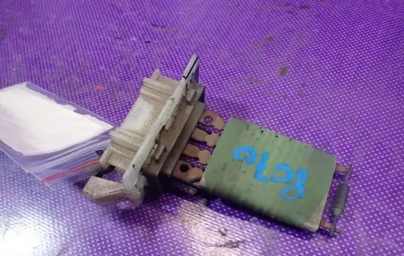 Opel Movano A Heater blower motor/fan resistor