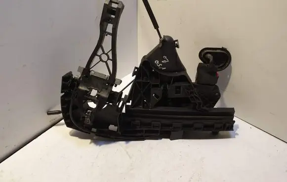 Volvo V50 Front door lock 30699110 2400151